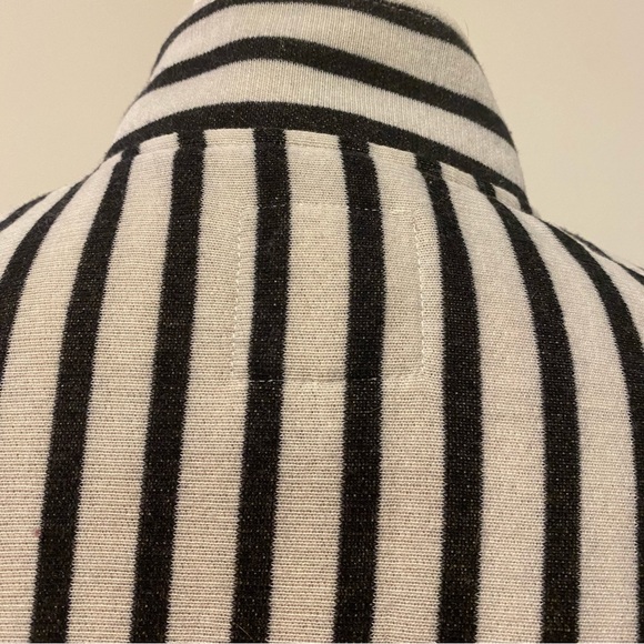 Chaser Small Striped Black White Zip Up Sweatshirt - Picture 6 of 13